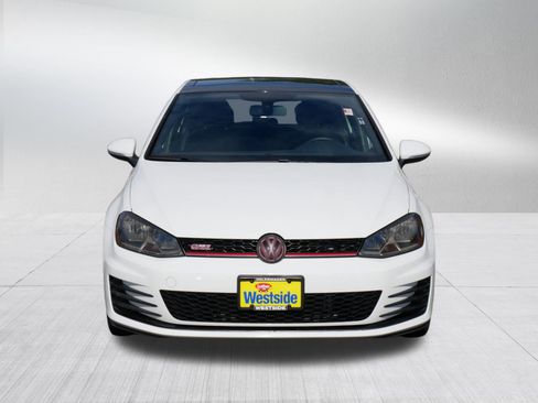 Used 2017 Volkswagen GTI SE FWD image 2