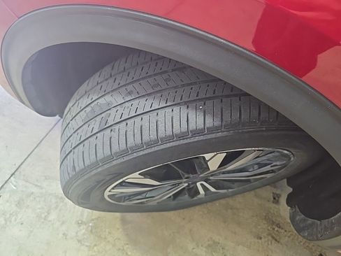 Used 2021 Ford Escape SE w/ SE Sport Appearance Package image 14