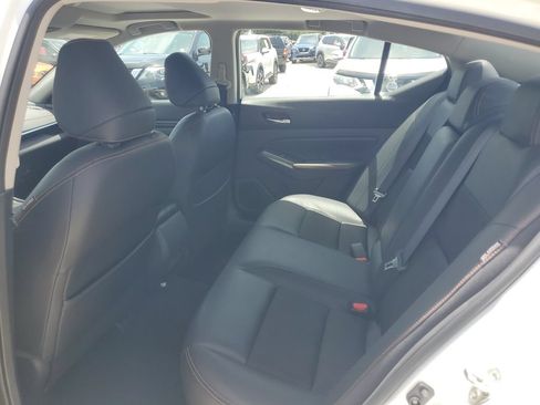 Used 2019 Nissan Altima 2.5 SR w/ SR Premium Package FWD image 17