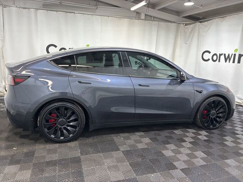 Used 2023 Tesla Model Y Long Range image 10