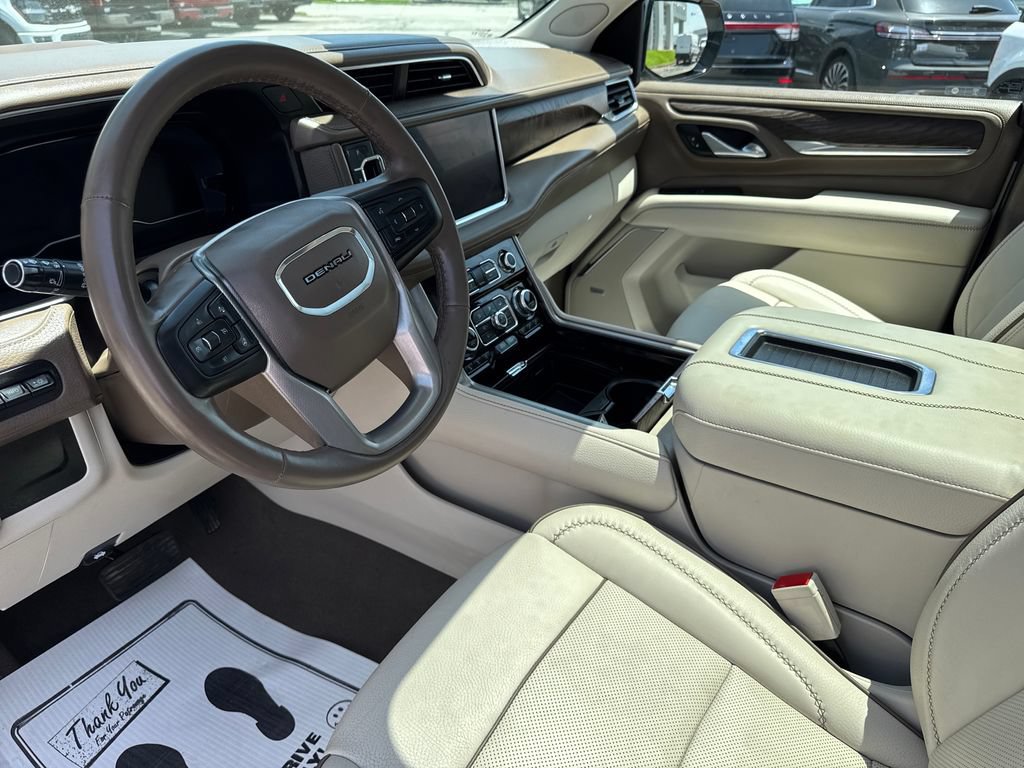 Used 2023 GMC Yukon Denali AWD/4WD image 17