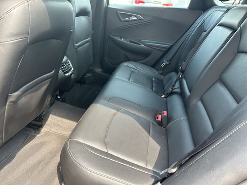 Used 2017 Chevrolet Malibu Premier w/ Premier Sun and Wheel Package FWD image 19
