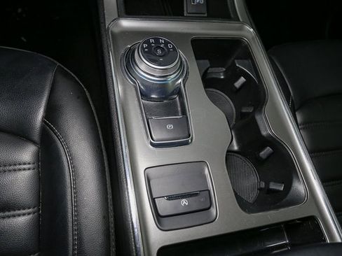 Used 2022 Ford Edge SEL w/ Convenience Package image 27