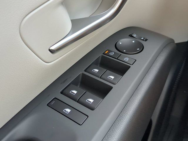 Used 2025 Hyundai Tucson SE FWD image 21