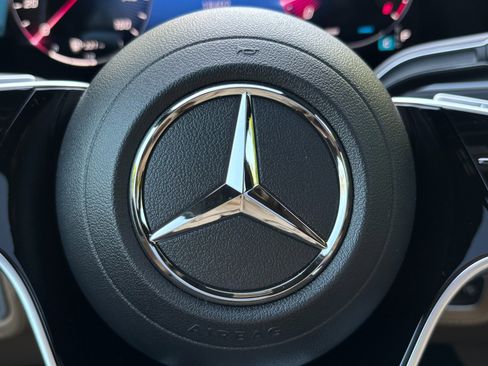 Used 2024 Mercedes-Benz GLS 580 4MATIC image 38