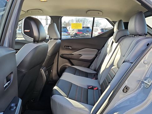 Used 2023 Nissan Kicks SR w/ SR Premium Package image 10