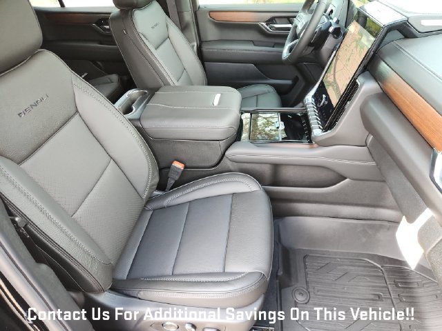 New 2027 GMC Yukon Denali w/ Sun & Power Step Package AWD/4WD image 10