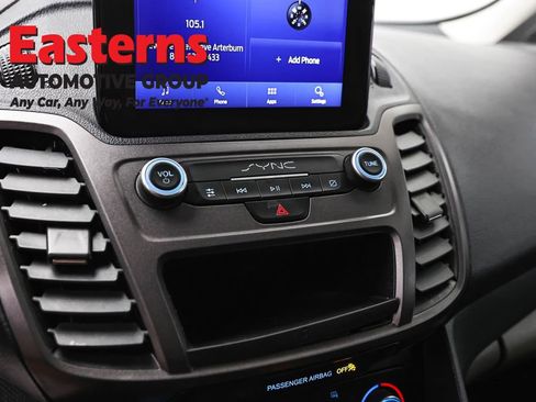 Used 2020 Ford Transit Connect XL FWD image 19