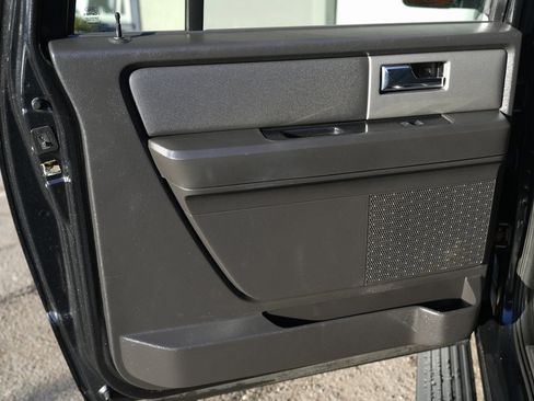 Used 2013 Ford Expedition EL Limited image 28