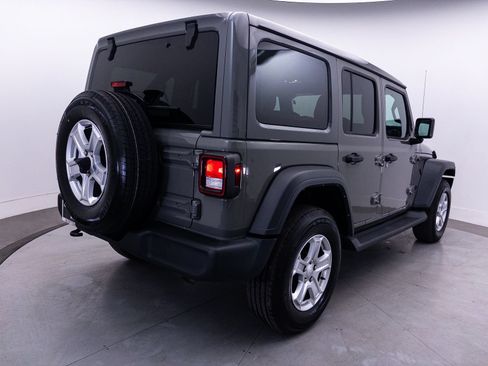 Used 2023 Jeep Wrangler Unlimited Sport w/ Sun And Sound Package AWD/4WD image 16