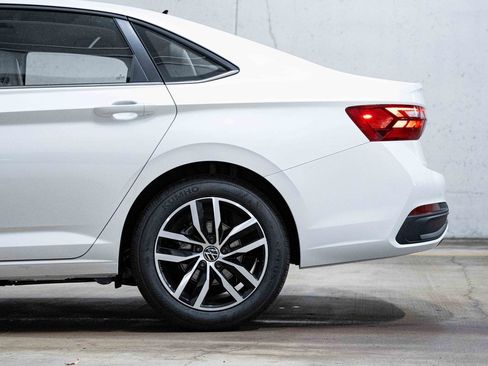 New 2026 Volkswagen Jetta SE image 4