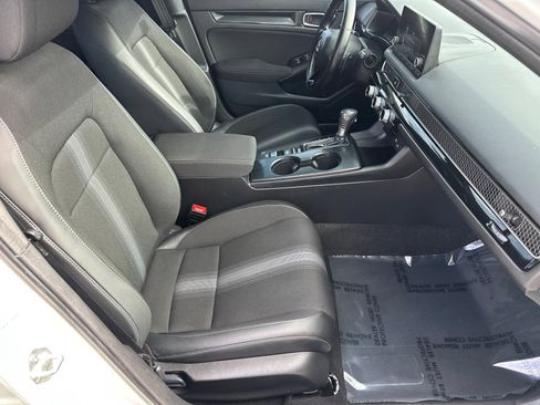 Used 2022 Honda Civic Sport image 13
