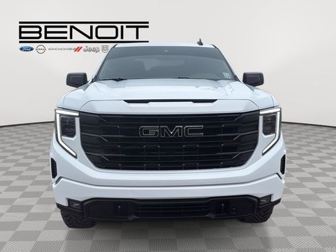 Used 2024 GMC Sierra 1500 Elevation image 2