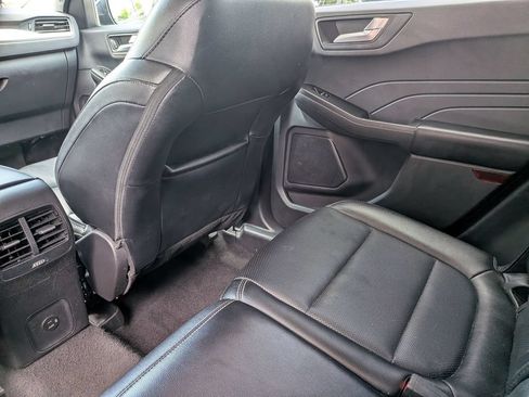 Used 2022 Ford Escape SEL w/ Technology Package FWD image 34