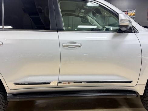 Used 2016 Toyota Land Cruiser AWD/4WD image 22