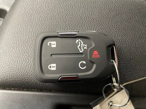 Used 2022 Chevrolet Silverado 1500 LT image 21