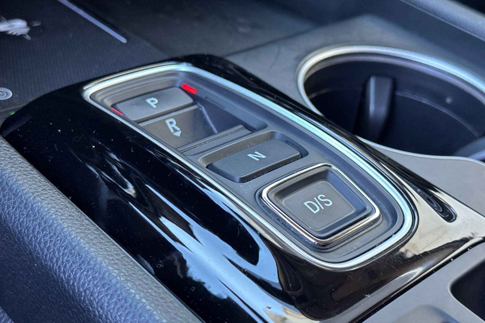 Used 2025 Honda Pilot Touring image 18