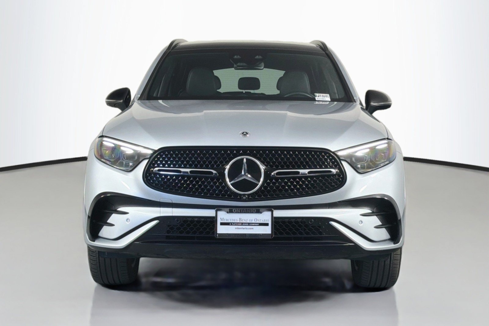 Used 2023 Mercedes-Benz GLC 300 4MATIC image 3