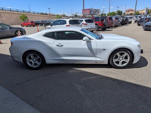 Used 2017 Chevrolet Camaro LT RWD image 6