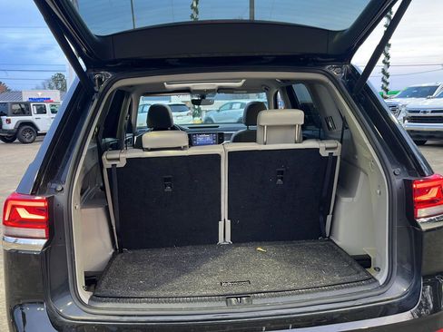 Used 2021 Volkswagen Atlas SE w/ Panoramic Sunroof Package image 6