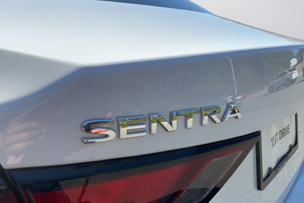 Used 2024 Nissan Sentra S FWD image 29