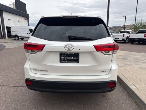 Used 2019 Toyota Highlander XLE image 7