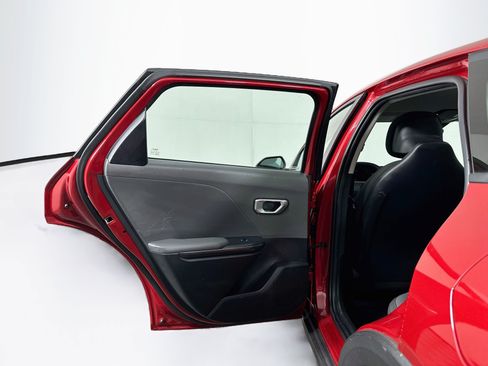 Used 2025 Kia K4 FWD image 25