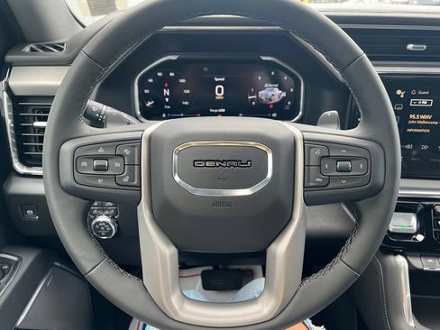 New 2026 GMC Sierra 1500 Denali w/ Denali Reserve Package AWD/4WD image 14