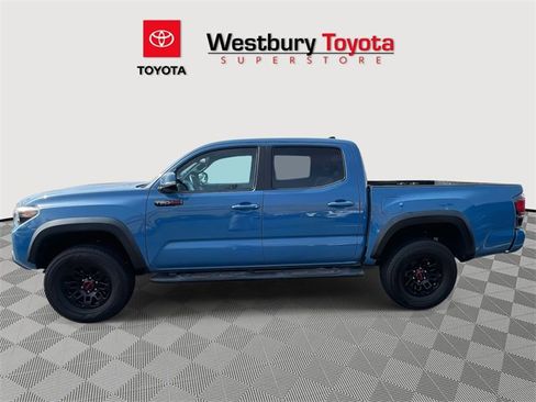 Used 2018 Toyota Tacoma TRD Pro image 11