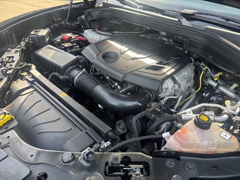 Used 2022 Alfa Romeo Stelvio Ti image 47