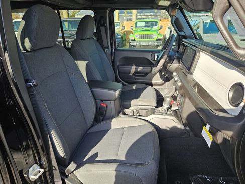 New 2026 Jeep Wrangler Unlimited Sport AWD/4WD image 17