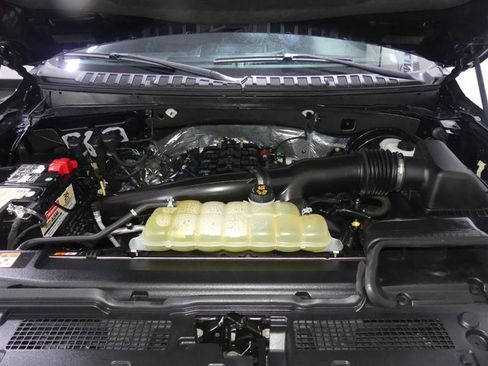 Used 2021 Ford Expedition Max Limited image 10