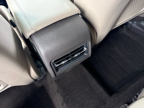 Used 2023 Lincoln Corsair AWD w/ Equipment Group 101A image 18