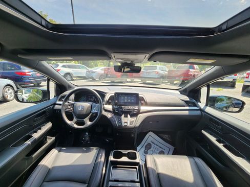 Used 2023 Honda Odyssey Sport image 9