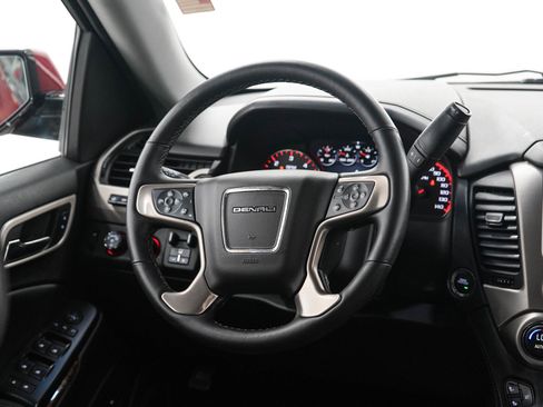 Used 2015 GMC Yukon XL Denali w/ Premium Package AWD/4WD image 14