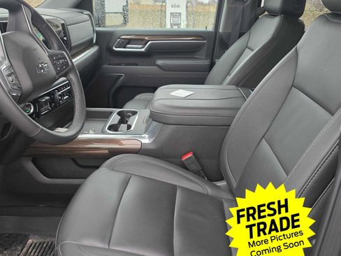 Used 2025 Chevrolet Silverado 2500 LT w/ Trail Boss Package image 10