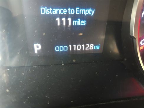 Used 2021 Toyota RAV4 XLE Premium image 30