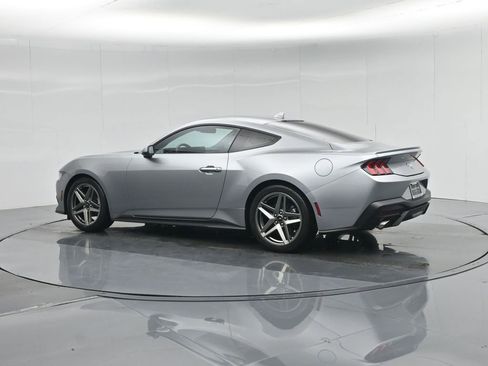 Used 2024 Ford Mustang Premium image 7