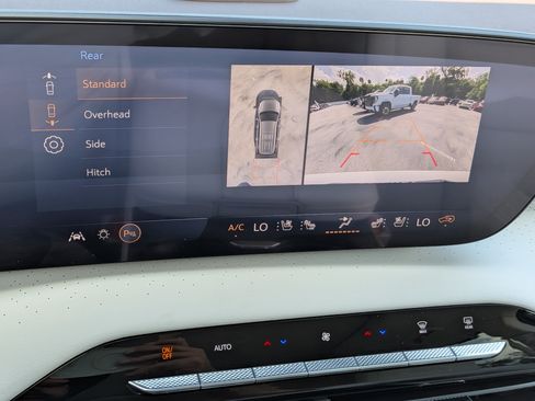 New 2026 Buick Enclave Avenir w/ Super Cruise Package FWD image 33