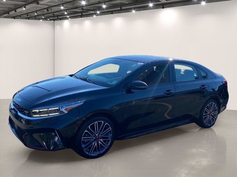 Certified 2023 Kia Forte GT FWD image 4