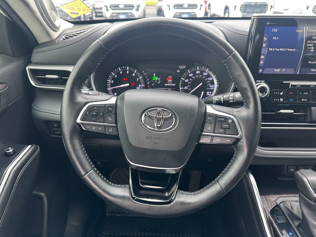 Used 2020 Toyota Highlander Platinum AWD/4WD image 20