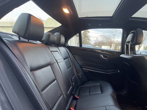 Used 2015 Mercedes-Benz E 350 4MATIC Sedan image 26