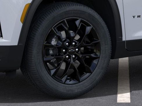 New 2026 Chevrolet Traverse LT image 9