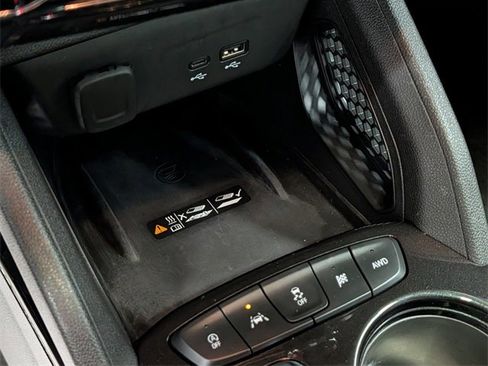 Used 2024 Chevrolet TrailBlazer RS w/ Convenience Package image 29