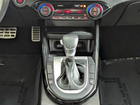 Used 2024 Kia Forte GT-Line image 16