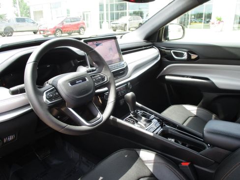 Used 2024 Jeep Compass Limited w/ Elite Group AWD/4WD image 15