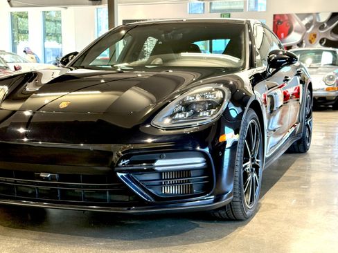Used 2018 Porsche Panamera Turbo image 22