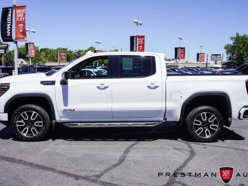 Used 2024 GMC Sierra 1500 AT4 w/ Technology Package AWD/4WD image 23