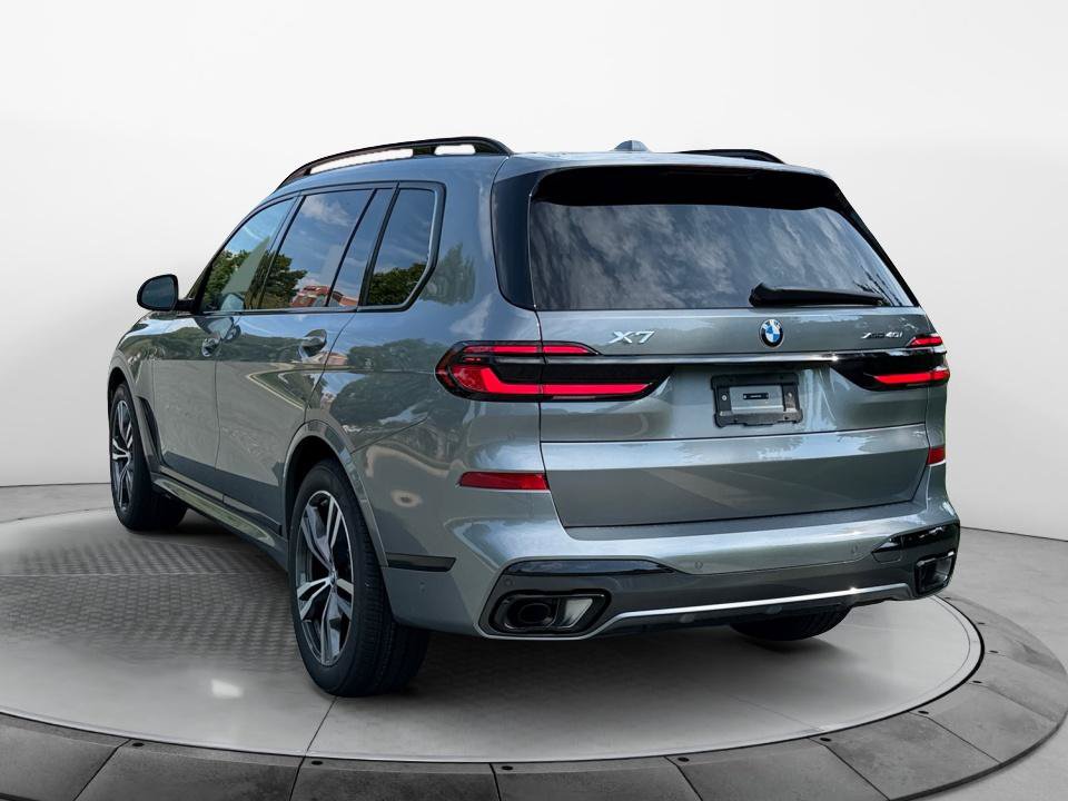 New 2027 BMW X7 xDrive40i w/ M Sport Package AWD/4WD image 5