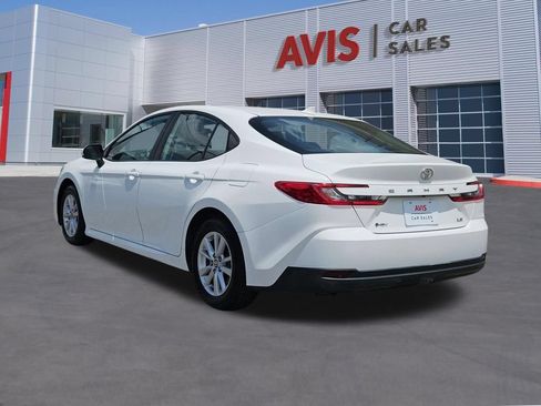 Used 2025 Toyota Camry LE FWD image 3